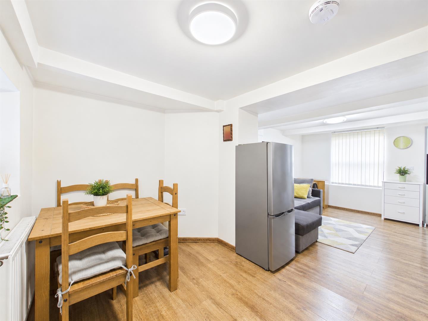 38 Upper Church Street, Oswestry, SY11 2AE For Sale